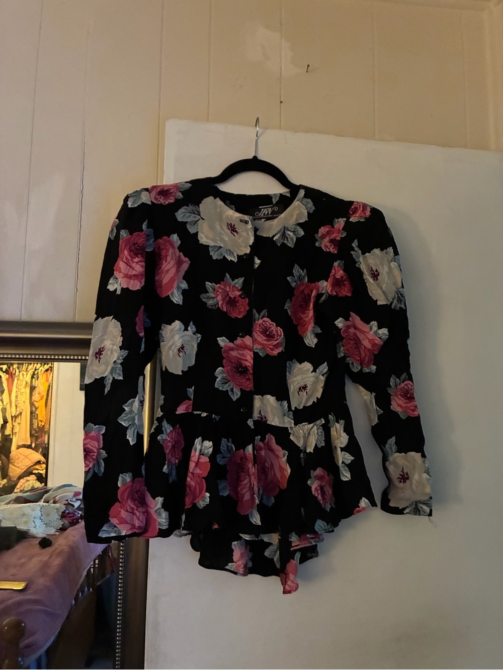 Black Floral women’s vintage blouse 👚 with Pink & White Roses - Picture 4 of 5